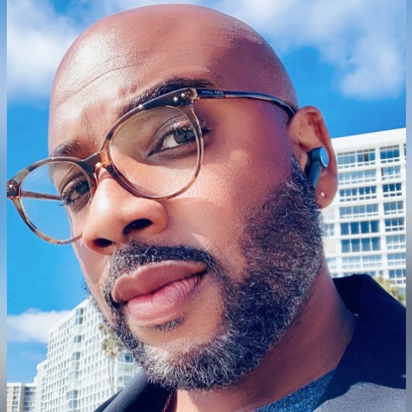 Meet your Posher, Brian - Picture 2 of 2